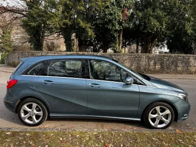 Second-hand Mercedes B200 Sport 156 CP (114 kW) 2013 Albastru Monovolum