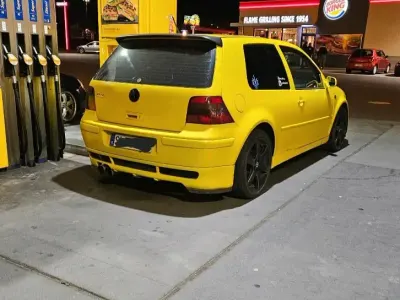 Gebraucht VW Golf IV R 75 PS (55 kW) 1999 Gelb Kleinwagen