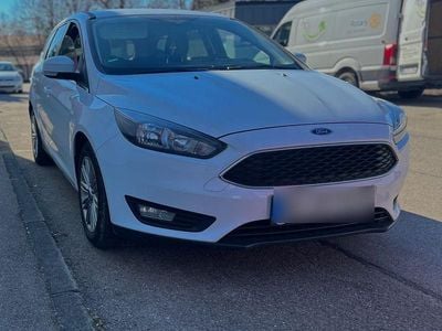 Gebraucht Ford Focus Business Edition 101 PS (74 kW) 2018 Weiß Kombi