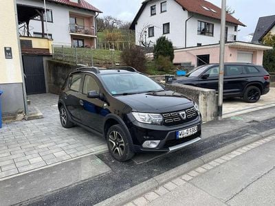 Gebraucht Dacia Sandero Stepway 90 PS (66 kW) 2019 Schwarz Limousine