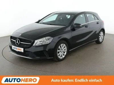 Używany Mercedes A180 Style 122 KM (89 kW) 2017 Czarny Sedan/Limuzyna