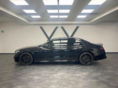 Second-hand Mercedes S400 AMG line 330 CP (242 kW) 2023 Negru Berlinǎ