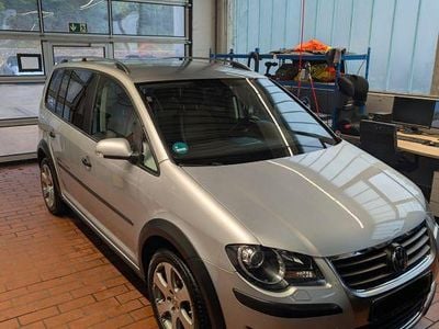 VW Touran Cross