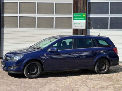 gebraucht Opel Astra Caravan Edition "111 Jahre"