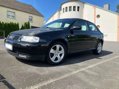 Gebraucht Audi A3 Ambition 101 PS (74 kW) 1998 Schwarz Kleinwagen