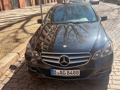Usata Mercedes E200 Elegance 136 CV (100 kW) 2015 Nero Berlina