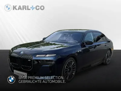 Gebraucht BMW M760e Comfort Edition 381 PS (280 kW) 2025 Blau Limousine