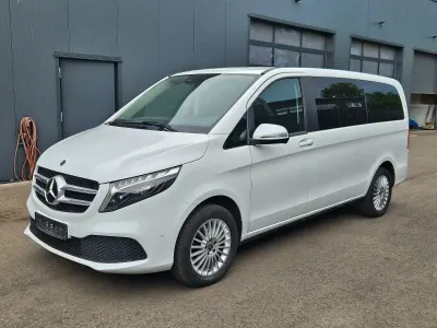 Gebraucht Mercedes V220 Edition 163 PS (119 kW) 2023 Weiß Van / Kleinbus