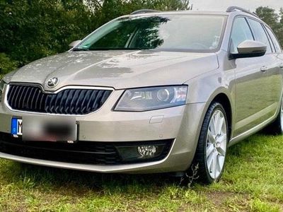 Andere farben Gebraucht 2013 Skoda Octavia Kombi | 9.500 € (Fairer Preis)