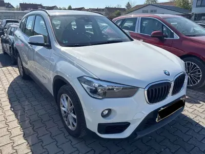 Używany BMW X1 Advantage 140 KM (102 kW) 2017 Biały SUV