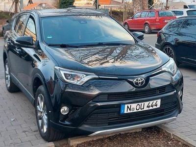 Gebraucht Toyota RAV4 Edition-S 143 PS (105 kW) 2017 Schwarz SUV
