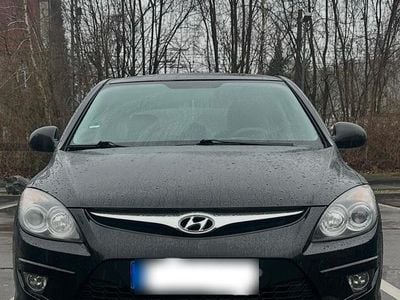 Second-hand Hyundai i30 109 CP (80 kW) 2011 Negru Break