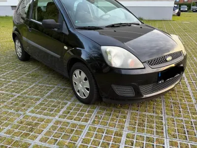 Gebraucht Ford Fiesta 60 PS (44 kW) 2007 Schwarz Kleinwagen