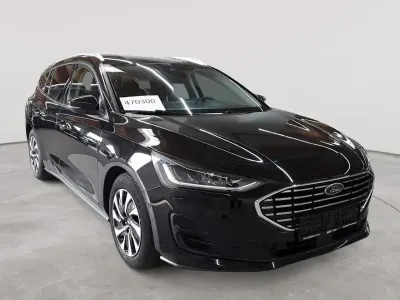 Gebraucht Ford Focus Titanium 115 PS (84 kW) 2023 Agate black metallic Kombi