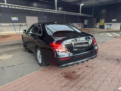 Gebraucht Mercedes E220 194 PS (142 kW) 2016 Schwarz Limousine
