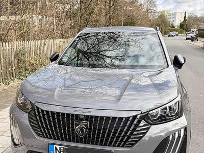 Gebraucht Peugeot 2008 Allure 136 PS (100 kW) 2025 SUV