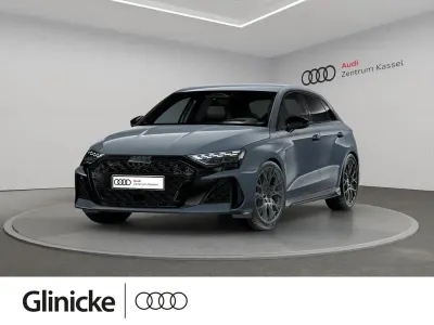 Neu Audi RS3 Sport 400 PS (294 kW) 2026 Grau Limousine
