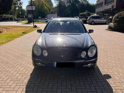 Mercedes E280