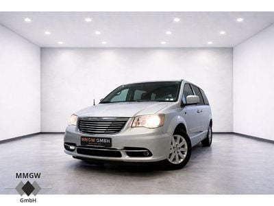 Silber Gebraucht 2013 Chrysler Town & Country Van / Kleinbus | 11.990 €