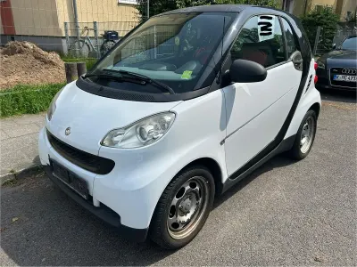 Używany Smart ForTwo Coupé 61 KM (44 kW) 2010 Biały Coupe