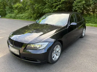 Gebraucht BMW 318 143 PS (105 kW) 2008 Schwarz Limousine