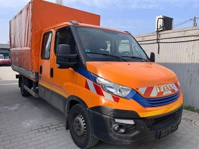 Gebraucht Iveco Daily 136 PS (100 kW) 2018 Orange Van / Kleinbus