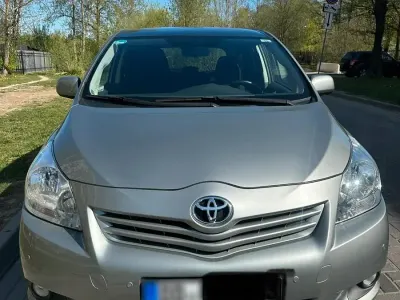 Occasion Toyota Verso 118 ch (86 kW) 2011 Argent Monospace