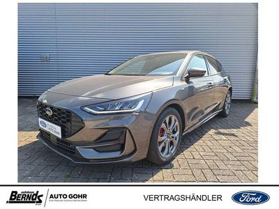 Magnetic metallic Neu 2025 Ford Focus ST-Line Limousine | 28.780 € (Fairer Preis)