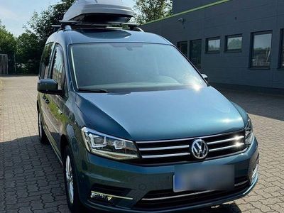 Gebraucht VW Caddy Highline 150 PS (110 kW) 2017 Grün Van / Kleinbus