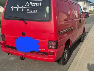 Używany VW Transporter 88 KM (64 kW) 2001 Czerwony Van
