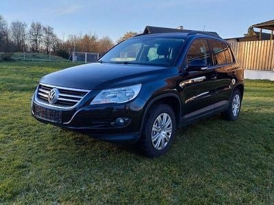 Schwarz Gebraucht 2009 VW Tiguan Track & Field SUV | 6.200 € (Etwas zu teuer)