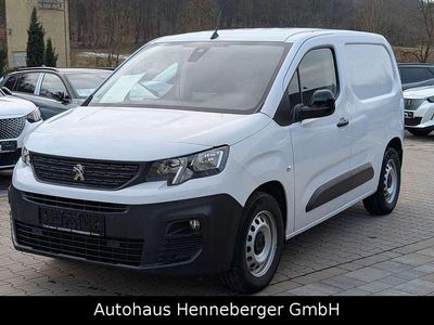 Gebraucht Peugeot E-Partner Premium 100 kW (136 PS) 2022 Weiß Van / Kleinbus