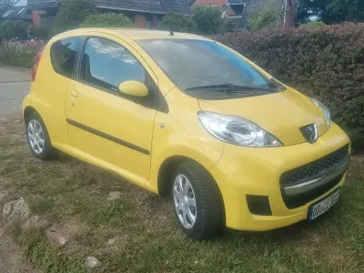 Gebraucht Peugeot 107 68 PS (50 kW) 2009 Gelb Kleinwagen