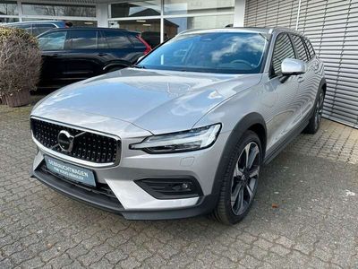 gebraucht Volvo V60 CC Ultimate AWD*Bowers*Standh*AHZV