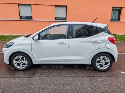 Gebraucht Hyundai i10 Edition 30 67 PS (49 kW) 2021 Weiß Kleinwagen