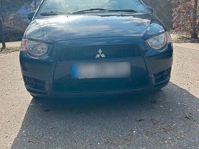 Gebraucht Mitsubishi Colt 75 PS (55 kW) 2011 Blau Kleinwagen