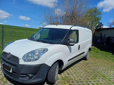 Usata Fiat Doblò 90 CV (66 kW) 2011 Bianco Monovolume