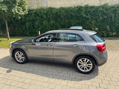 Mercedes GLA200
