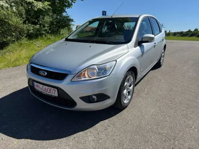 Gebraucht Ford Focus Trend 90 PS (66 kW) 2008 Polarsilber metallic Kleinwagen