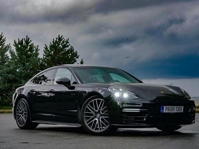 Porsche Panamera 4