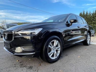 Gebraucht Volvo XC60 Momentum 150 PS (110 kW) 2019 Schwarz SUV