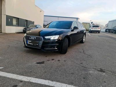 Schwarz Gebraucht 2019 Audi A4 Sport Kombi | 16.500 €