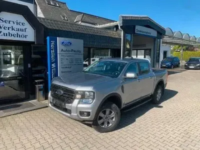 Neu Ford Ranger XLT 170 PS (125 kW) 2026 Silber Pickup