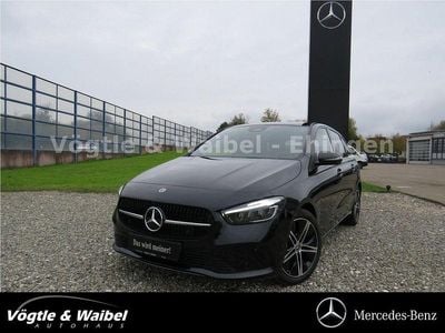 Gebraucht Mercedes B200 Advanced 163 PS (119 kW) 2023 Schwarz Van / Kleinbus
