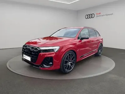 Gebraucht Audi SQ7 Ambiente 507 PS (372 kW) 2025 Chilirot metallic SUV