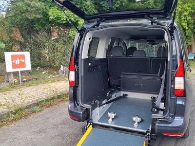 Blau Neu 2025 VW Caddy Maxi Goal Van / Kleinbus | 46.900 €