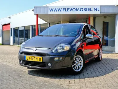 Gebraucht Fiat Punto Evo Dynamic 84 PS (61 kW) 2010 Grau Kleinwagen