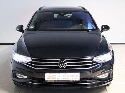 Gebraucht VW Passat Business 150 PS (110 kW) 2024 Deep black perleffekt Kombi