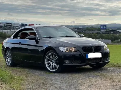 Gebraucht BMW 335 Cabriolet 306 PS (225 kW) 2008 Schwarz Cabrio
