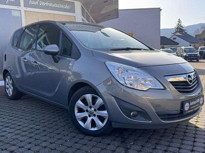 Gebraucht Opel Meriva 131 PS (96 kW) 2012 Muskatgrau/muskat braun(m2) Van / Kleinbus